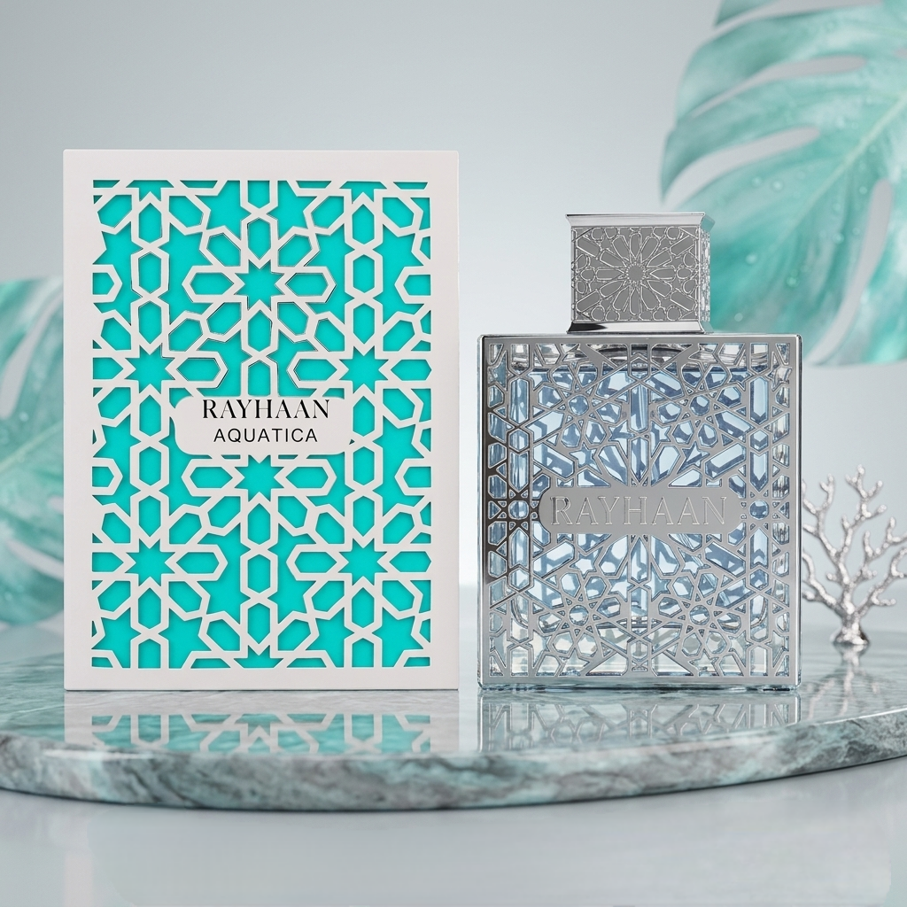 Frasco de perfume Rayhaan Aquática Original da Luxos do Oriente, líquido transparente em embalagem elegante com detalhes dourados.