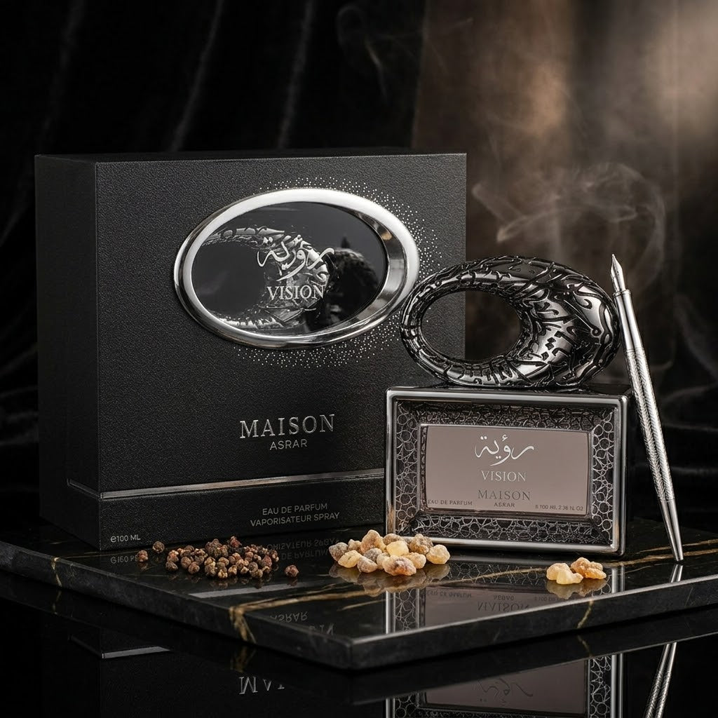 Frasco de perfume Eau de Parfum Vision da Maison Asrar, com design elegante e embalagem sofisticada.