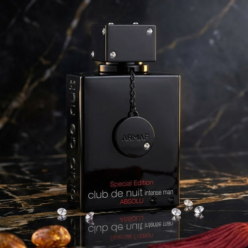 Perfume Club de Nuit Intense Man Absolu, frasco de vidro com design elegante, para homens, da marca Armaf.